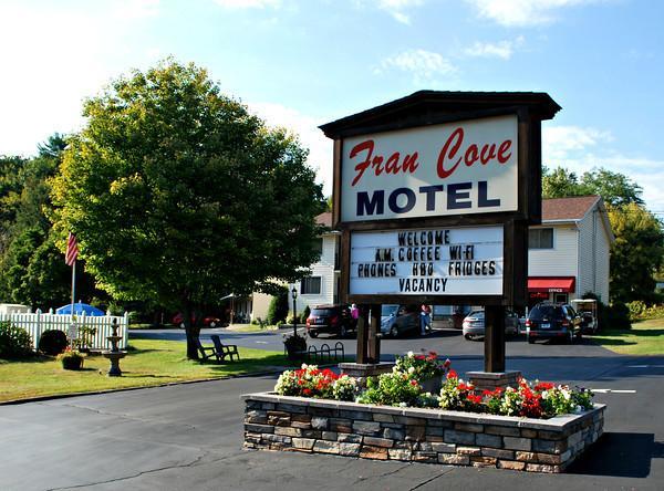 Fran Cove Motel Lake George Exterior foto
